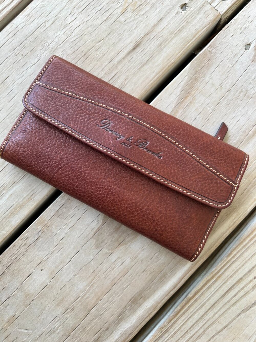 Dooney & Bourke Florentine Vachetta Leather Wallet brown NEW